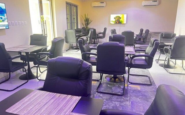 De Rigg Place Victoria Island