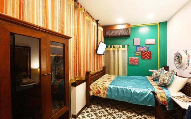 Songkhla Tae Raek Antique Hotel