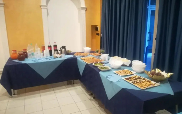 Azzurro Hotel Residence