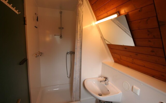 Wooden chalet with oven, in Oberharz near a lake