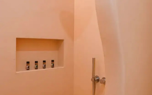 MAEVA Santorini Suites