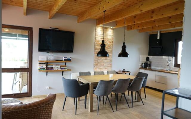 Holiday Resort With Sauna and Jacuzzi, Mielenko