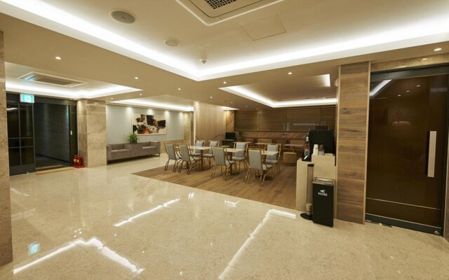 Yeonsan Hound Hotel