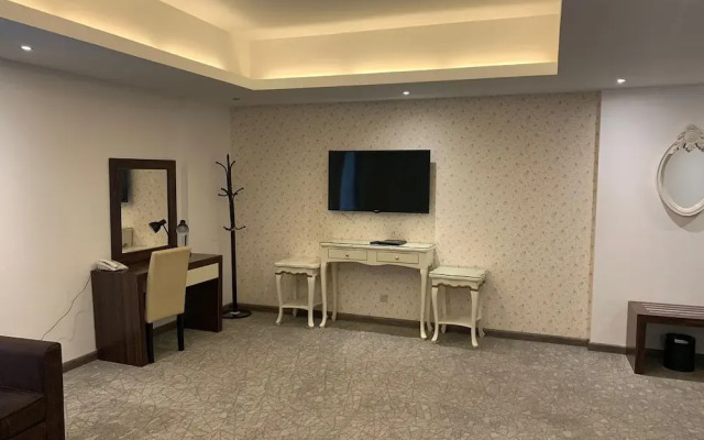 Helat hotel