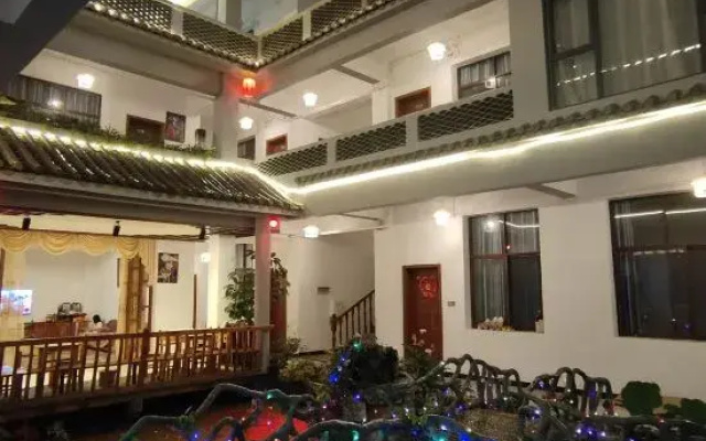Puzhehei June Qinghe B & B