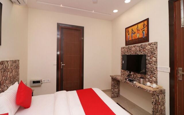 OYO 45940 Grand Imperial