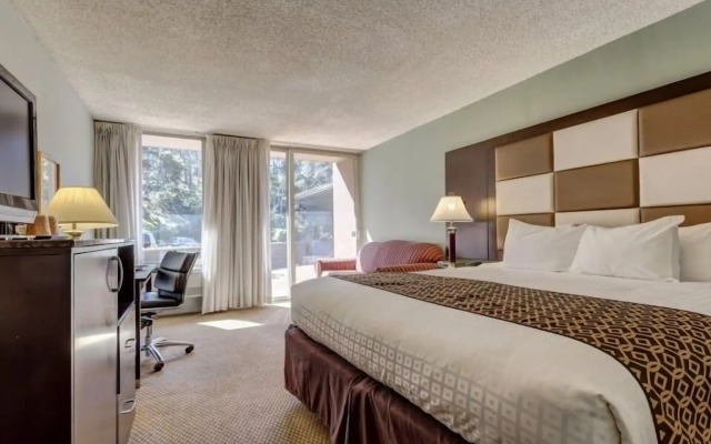 Red Lion Hotel Monterey