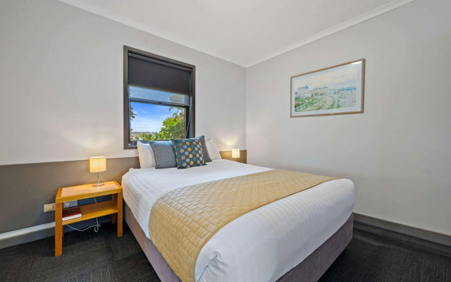 Comfort Inn The Pier – Guest Rooms – George Town