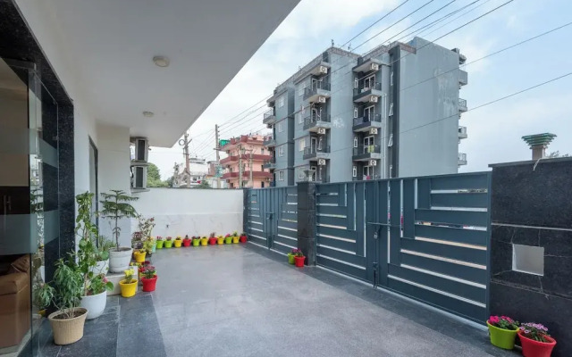 Saavi Hotel Sector- 46