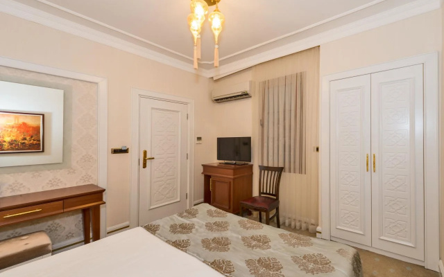 The Empress Theodora Hotel