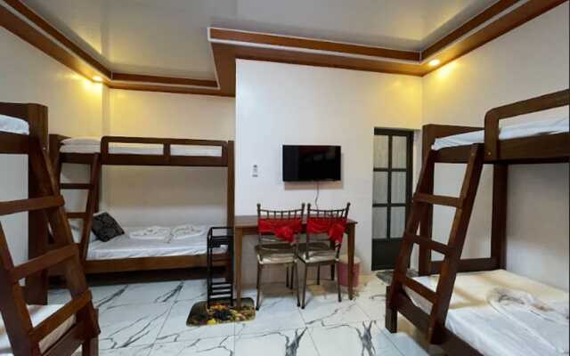 Pilot Hotel