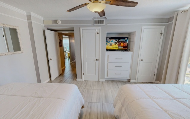 Shoreline Towers 1105 2 Bedroom Condo