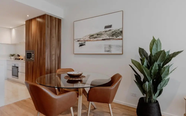 Center 1-bed With Gym, BBQ and Stunning Views – Guest Rooms – Canberra