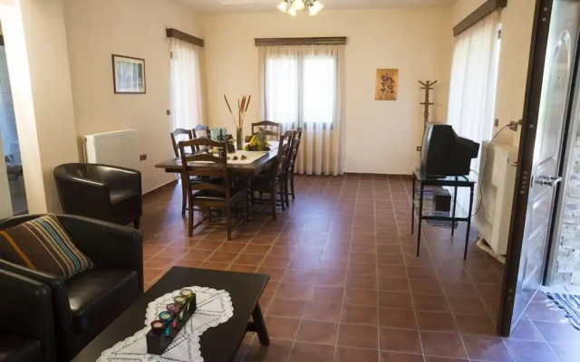 Elia Therissos Maisonettes
