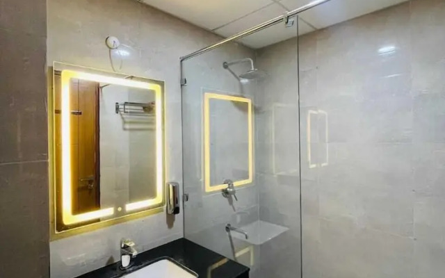 Onlystay Hotel Omaxe Hazratganj