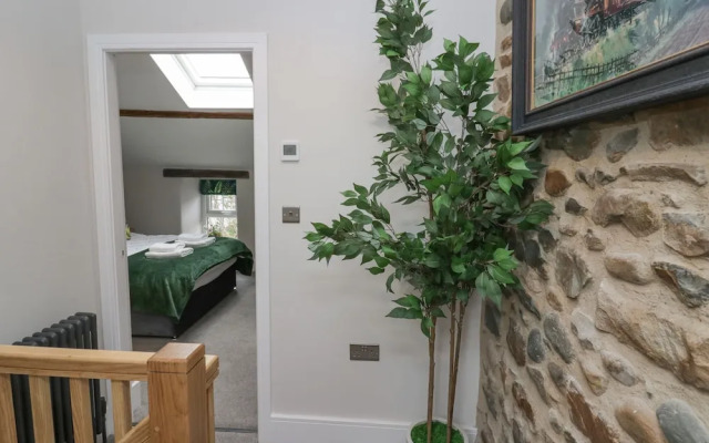 Howgill House