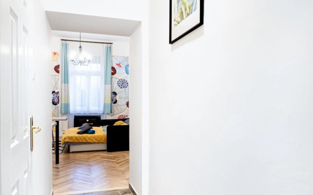 Gogol Studio Apartment