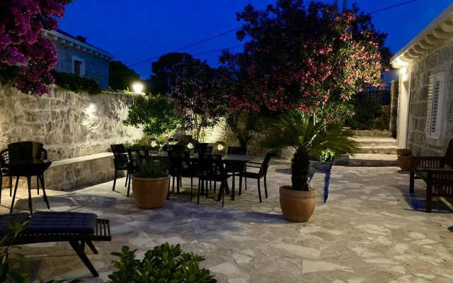 Villa By The Sea Near Dubrovnik