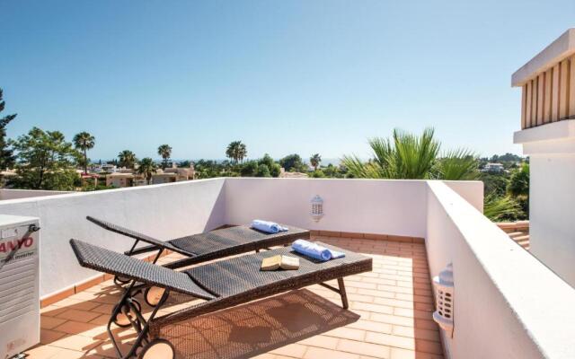 Luxurious First Floor Apartment Sleeps 4