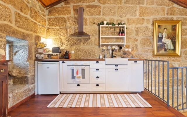 Countryside Mansion in Vale Abrigoso - Mezio with Patio