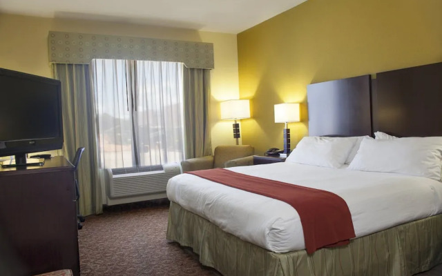 Holiday Inn Express Waller