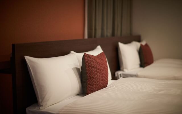 Y'sinn Naha Orokuekimae