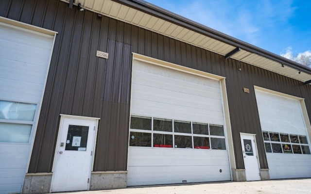 The Whiskey Jack Suite by Revelstoke Vacations