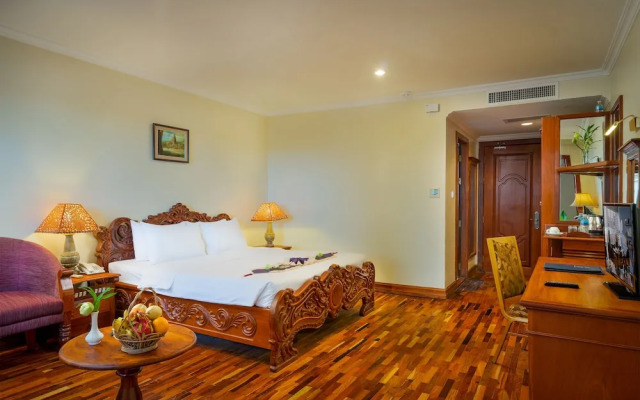 Dragon Royal Angkor Hotel