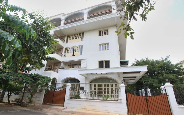OYO 727 Hebbal Bangalore
