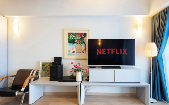 Salute de Sailing Tower - Palace Garden