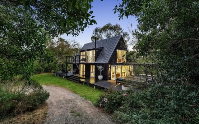 The Coast Country Cottage