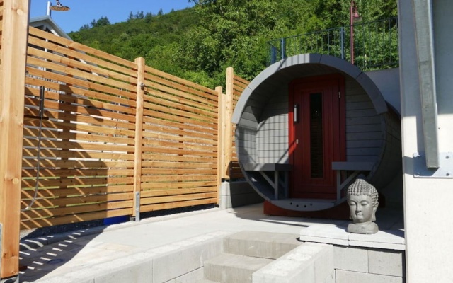 Emerald - Holiday Home for