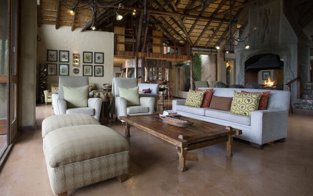 Lukimbi Safari Lodge