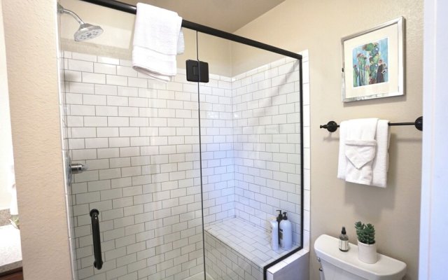 Gorgeous Guest Suite! Walk to Old Town & Csu!