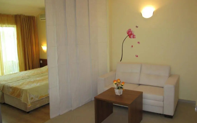 Tabanov Beach Hotel