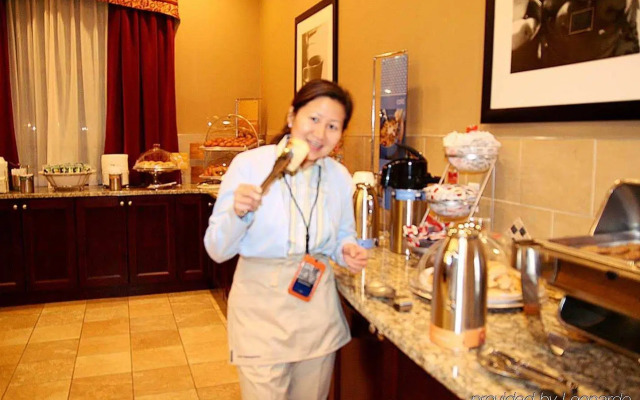 Hampton Inn & Suites by Hilton Edmonton Intl Airport