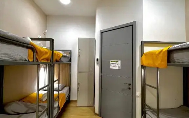 Queen Hostel