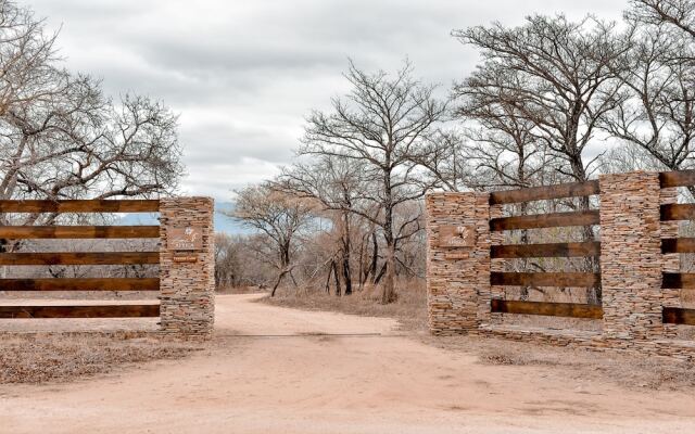 Little Africa Safari Lodge
