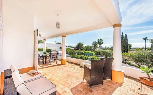 Villa Buganvilia