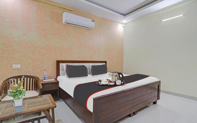 Collection O 70326 Hotel Premnagar Heights