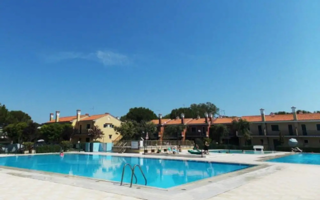 Spacious Family Villa With Playground and Pool