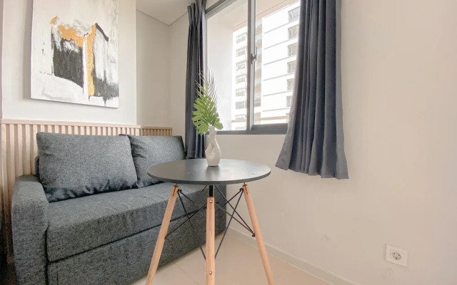 Fully Furnished and Cozy Studio Daan Mogot City Apartment