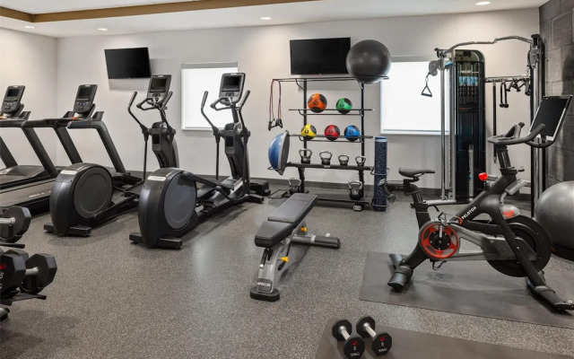 Home2 Suites by Hilton Roseville Minneapolis