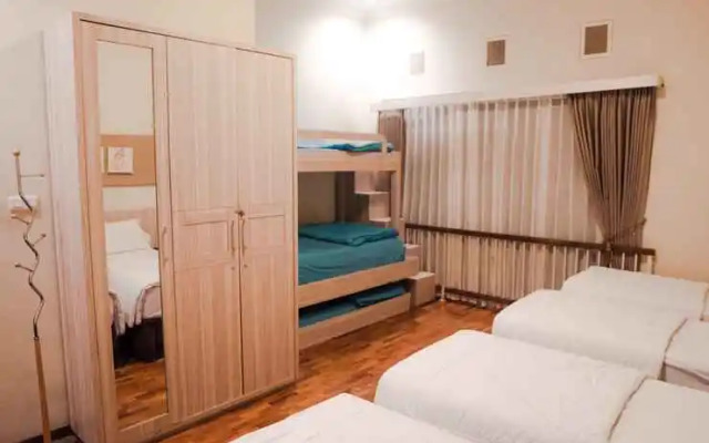 Villa Agro Kusuma Pinus Kavling R7