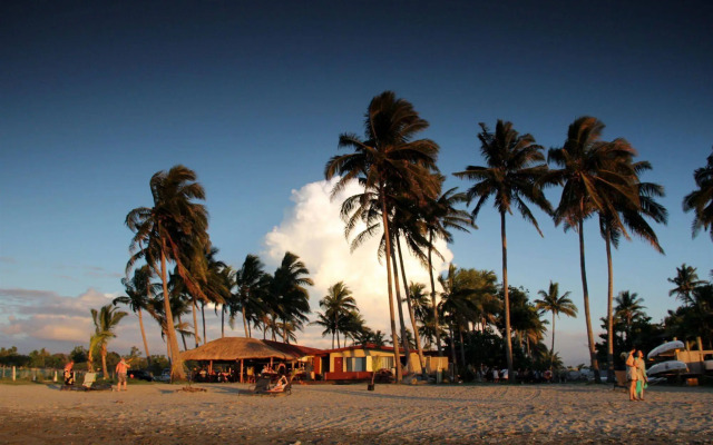 Travellers Beach Resort