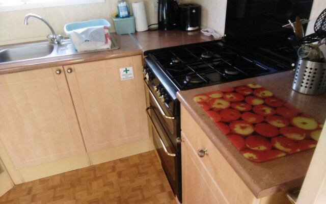 Inviting 3 Bedrooms Caravan gas Central Heating