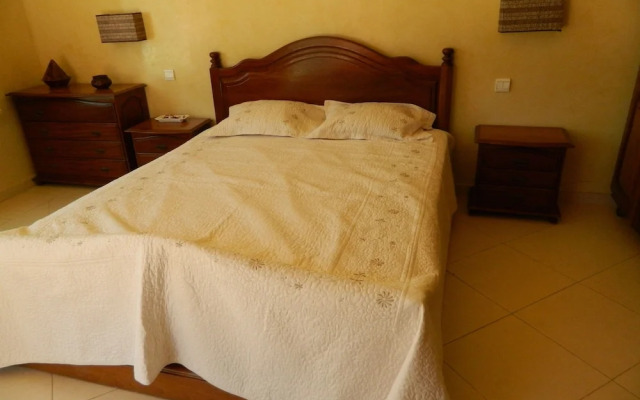 Villa Rabat Pool And Tennis