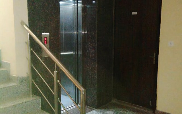 Hotel Rampal Palace