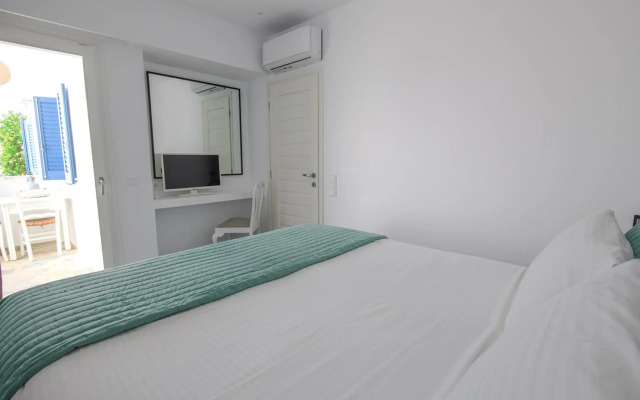 Alexandros Suites & Apartments