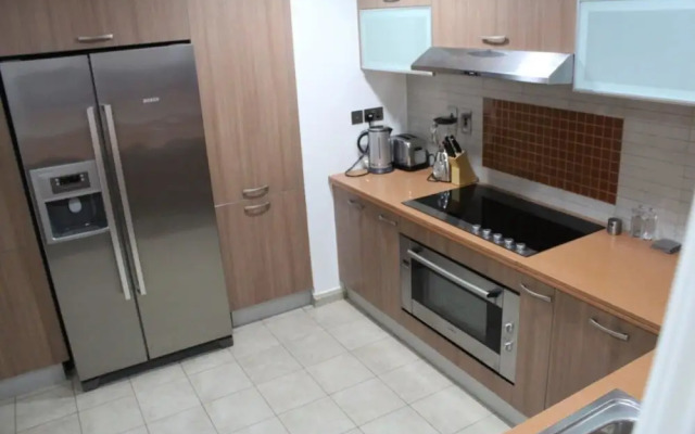 Yanjoon Holiday Homes - Marina Residence